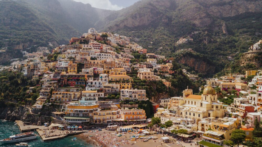 The Best Positano Restaurants: A Culinary Guide to Dining in Positano and Beyond